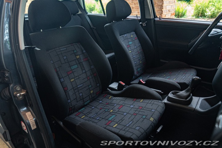 Volkswagen Golf 1.6 ALLESTIMENTO GT 1997