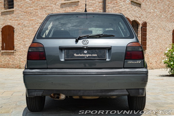 Volkswagen Golf 1.6 ALLESTIMENTO GT 1997