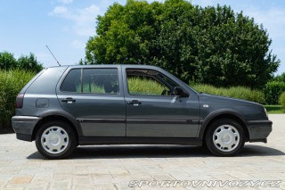Volkswagen Golf 1.6 ALLESTIMENTO GT 1997