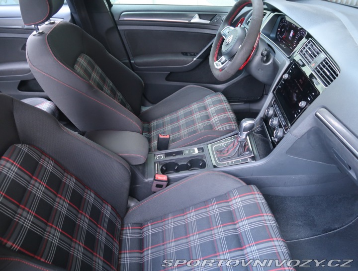 Volkswagen Golf 2.0 GTI Performance 2018