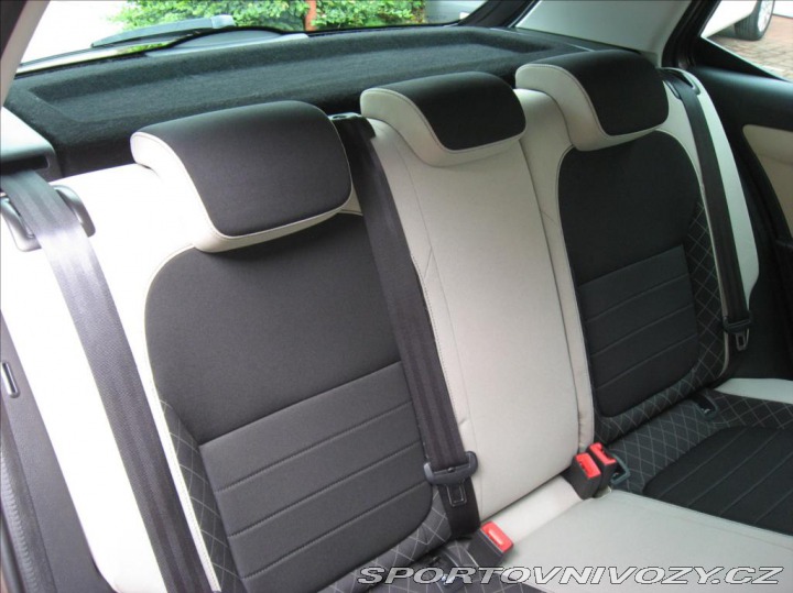 Škoda Ostatní modely Fabia 1,2 TSI 90PS III Style C 2015