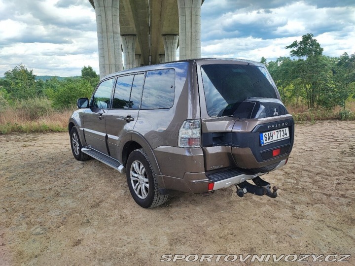 Mitsubishi Ostatní modely Pajero 3,2 DI-D 2016 – zajímav 2016