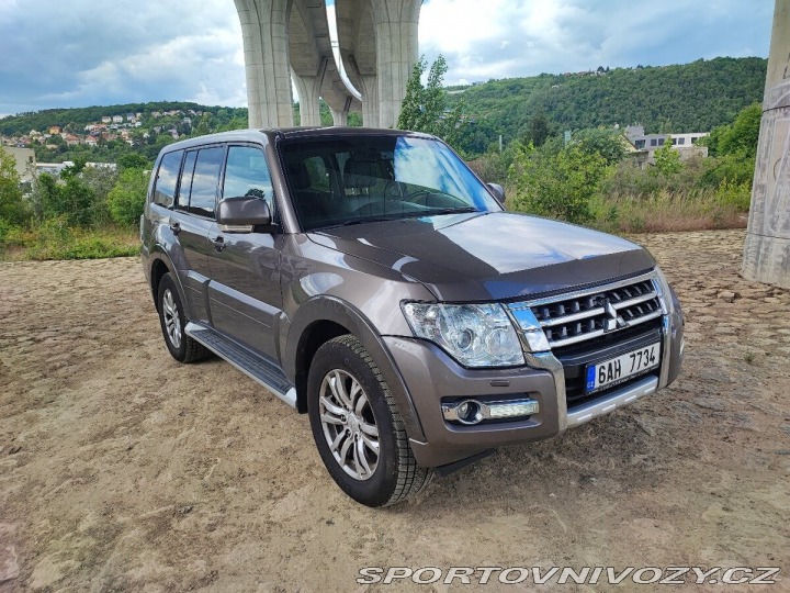 Mitsubishi Ostatní modely Pajero 3,2 DI-D 2016 – zajímav 2016