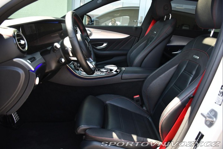 Mercedes-Benz E 43 AMG PANORAMA REZERVACE 2017