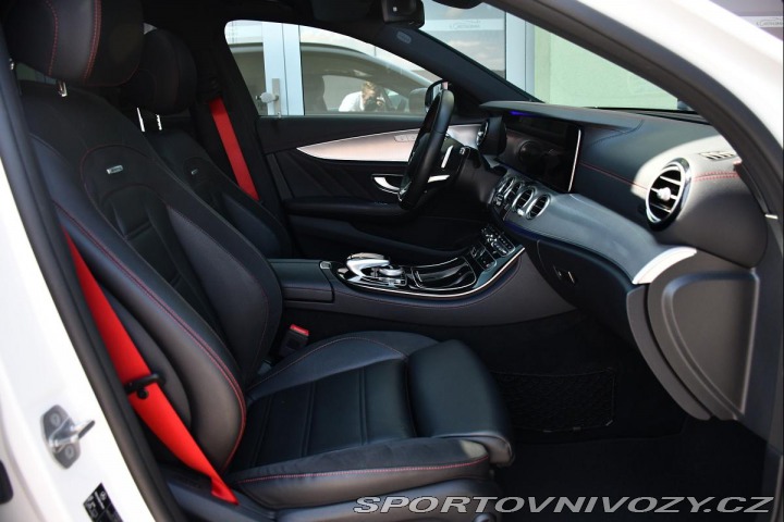 Mercedes-Benz E 43 AMG PANORAMA REZERVACE 2017