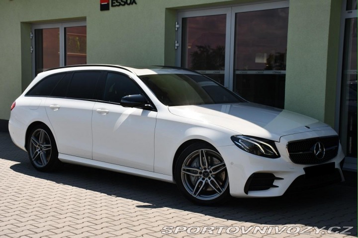 Mercedes-Benz E 43 AMG PANORAMA REZERVACE 2017