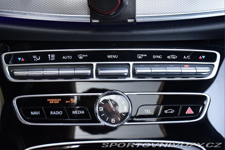 Mercedes-Benz E 43 AMG PANORAMA REZERVACE 2017