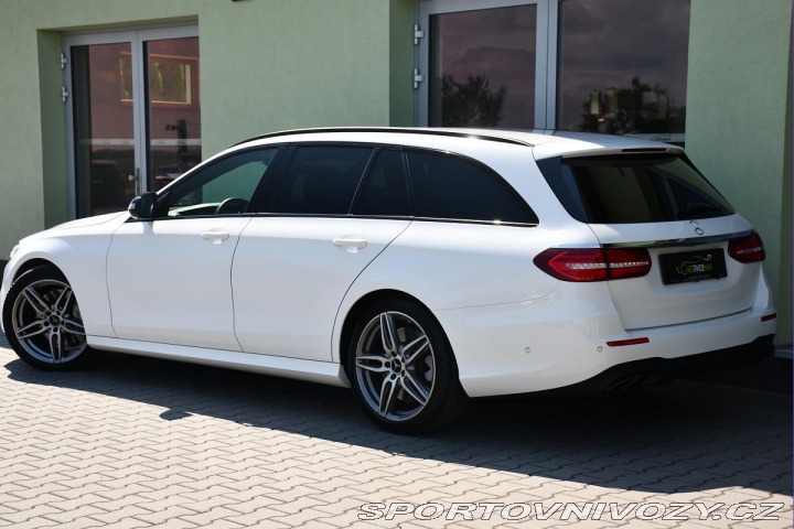 Mercedes-Benz E 43 AMG PANORAMA REZERVACE 2017