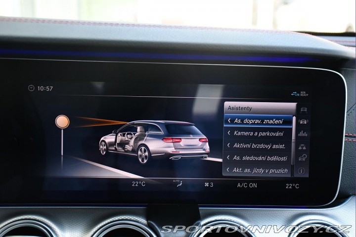 Mercedes-Benz E 43 AMG PANORAMA REZERVACE 2017