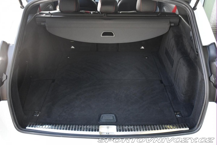 Mercedes-Benz E 43 AMG PANORAMA REZERVACE 2017