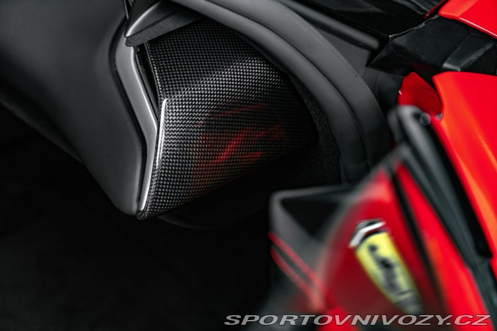 Ferrari SF90 2022