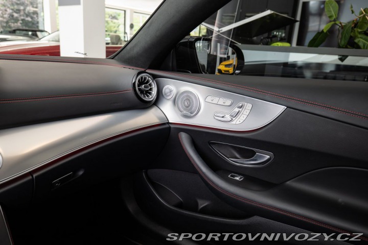 Mercedes-Benz E 4MATIC 2019