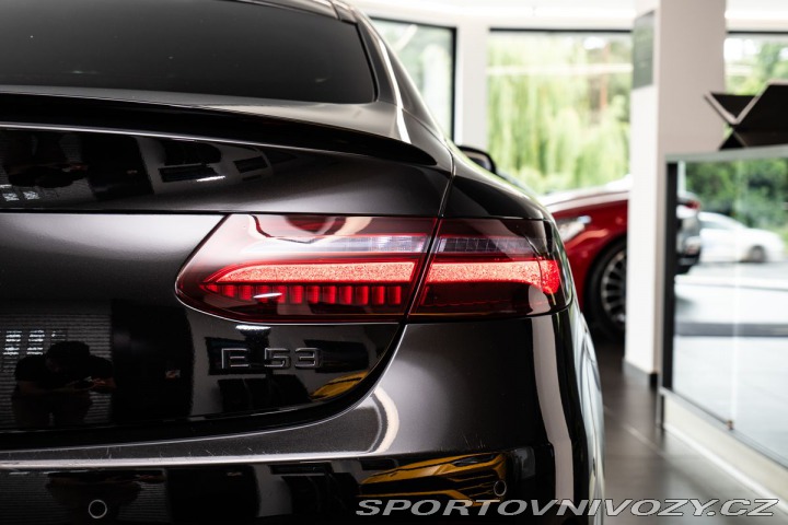 Mercedes-Benz E 4MATIC 2019