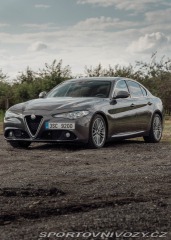 Alfa Romeo Giulia  2016
