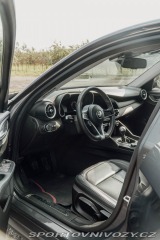 Alfa Romeo Giulia  2016