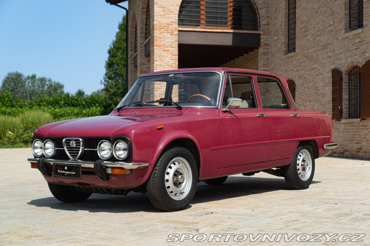 Alfa Romeo Giulia NUOVA SUPER 1300 1974
