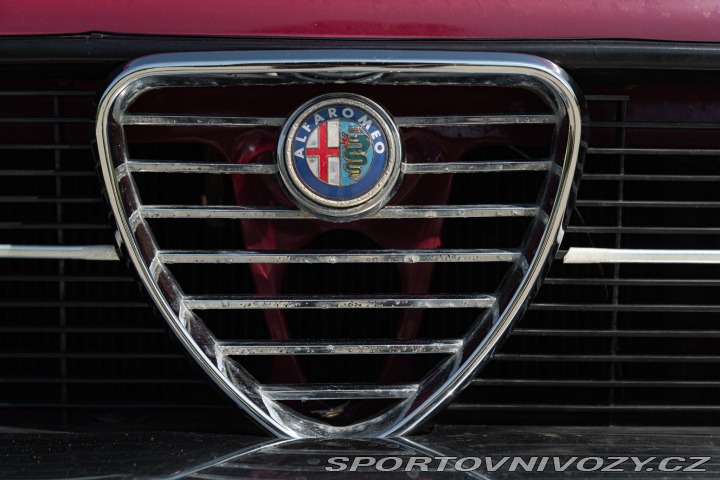 Alfa Romeo Giulia NUOVA SUPER 1300 1974