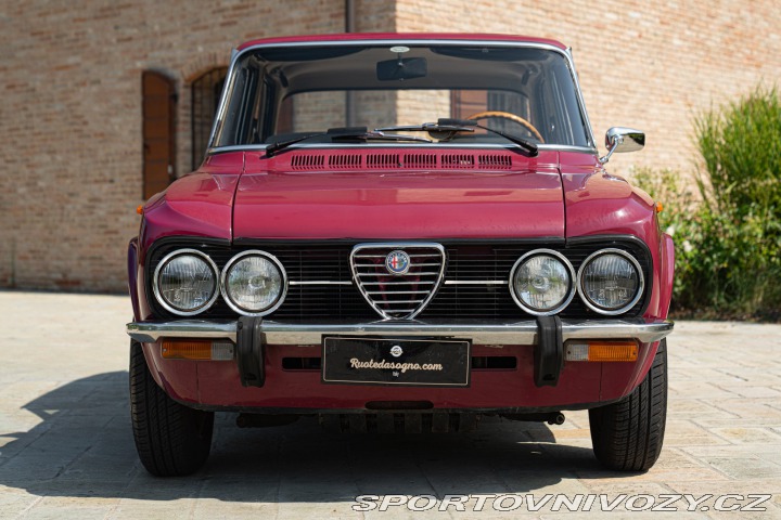 Alfa Romeo Giulia NUOVA SUPER 1300 1974