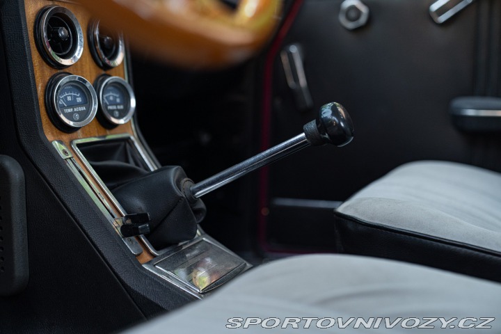 Alfa Romeo Giulia NUOVA SUPER 1300 1974
