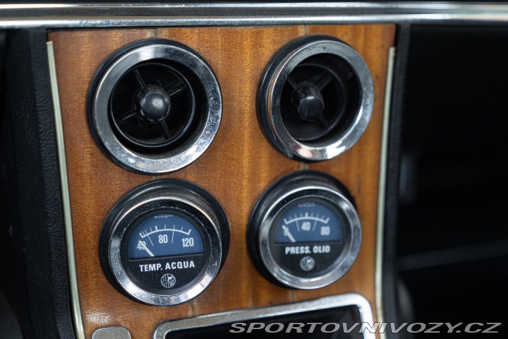 Alfa Romeo Giulia NUOVA SUPER 1300 1974