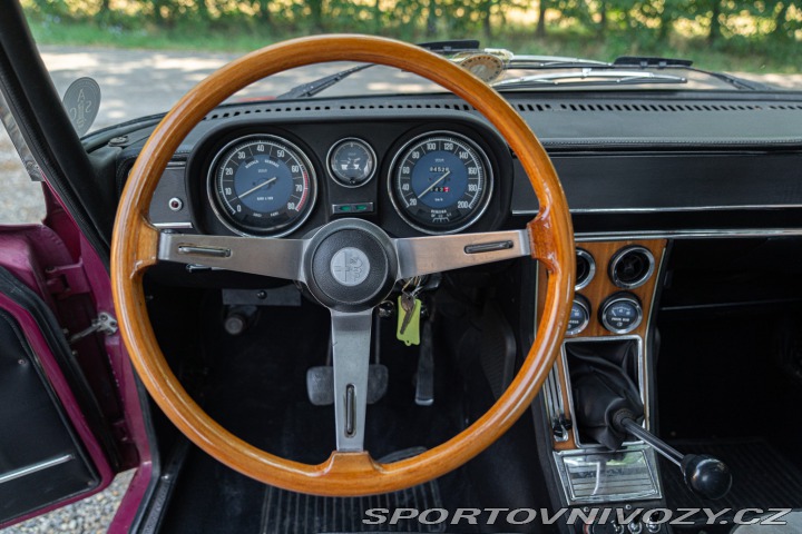 Alfa Romeo Giulia NUOVA SUPER 1300 1974