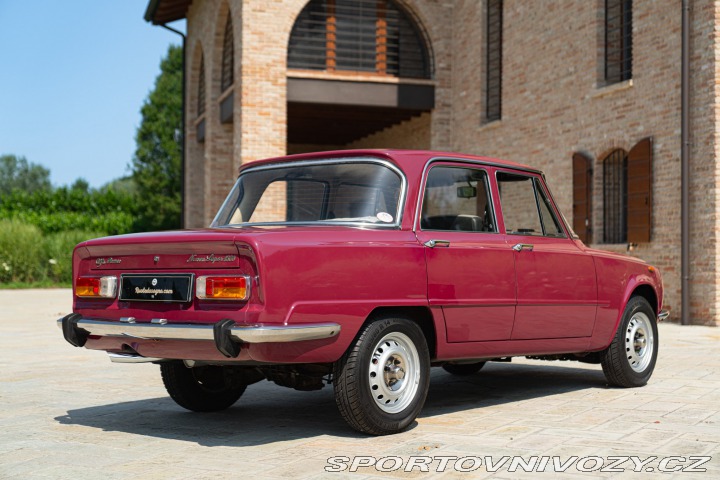 Alfa Romeo Giulia NUOVA SUPER 1300 1974