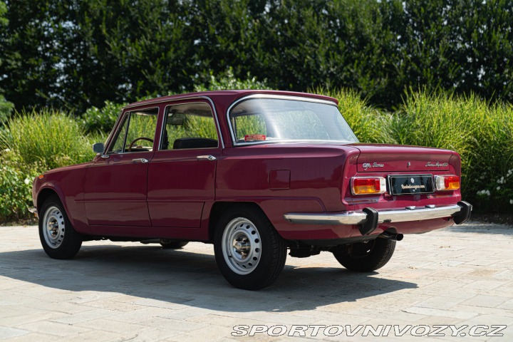 Alfa Romeo Giulia NUOVA SUPER 1300 1974