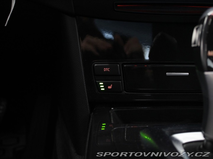 BMW 5 3,0 525d R6 145kW xDrive 2010