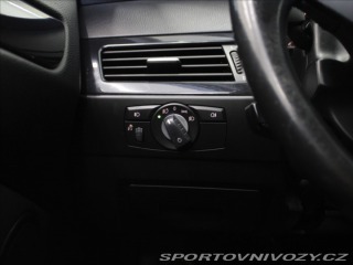 BMW 5 3,0 525d R6 145kW xDrive 2010
