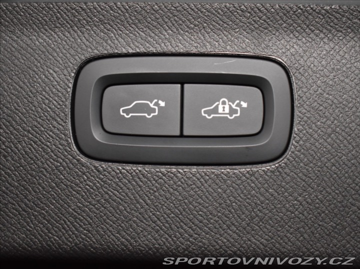 Volvo Ostatní modely XC90 2,0 T8 AWD PLUS Ventilace 2023