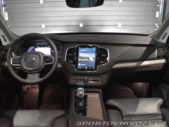 Volvo Ostatní modely XC90 2,0 T8 AWD PLUS Ventilace 2023