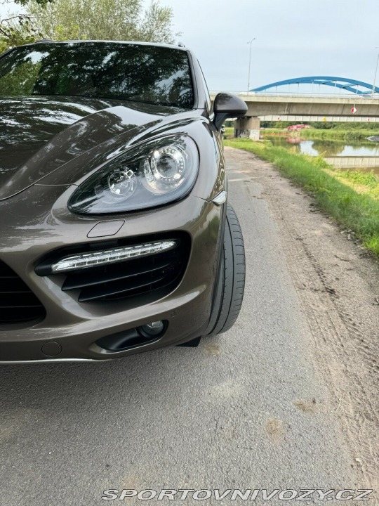 Porsche Cayenne 4,8 Turbo V8 580ps 2011