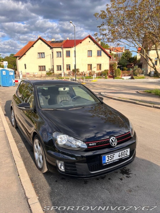 Volkswagen Golf 2,0 6 GTI 155 kW manuál 2010