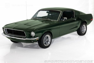 Ford Mustang Fastback, V8
