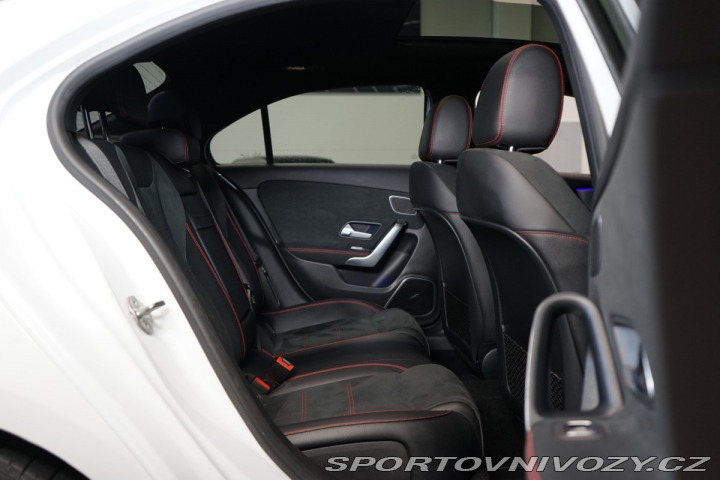 Mercedes-Benz A AMG*4M*AERO*PANO*360* 2019