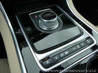 Jaguar XE 2,0 d, Prestige, 1.Maj.ČR 2016