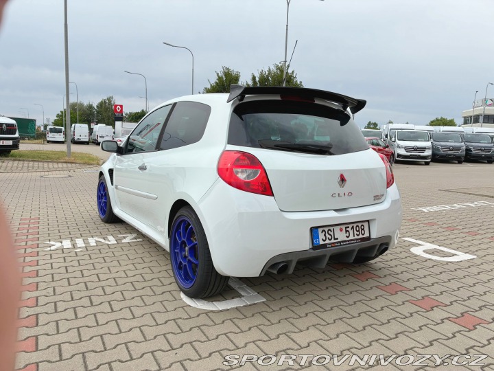 Renault Clio Sport RS R27 F1 Team 2008