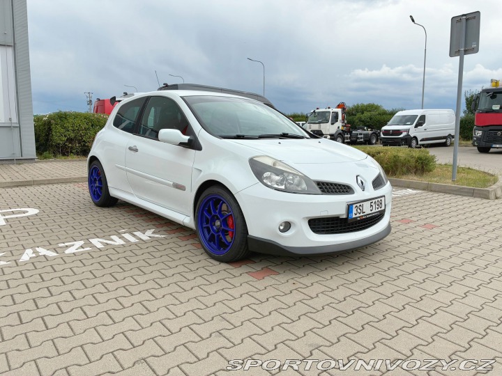 Renault Clio Sport RS R27 F1 Team 2008