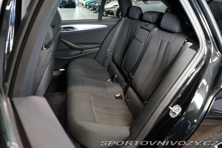 BMW 5 xDRIVE*TOURING*HUD*NEZ.TO 2021