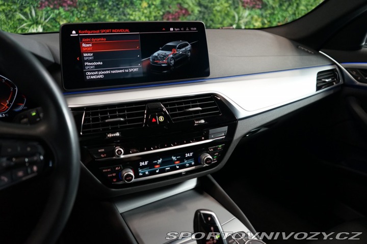 BMW 5 xDRIVE*TOURING*HUD*NEZ.TO 2021