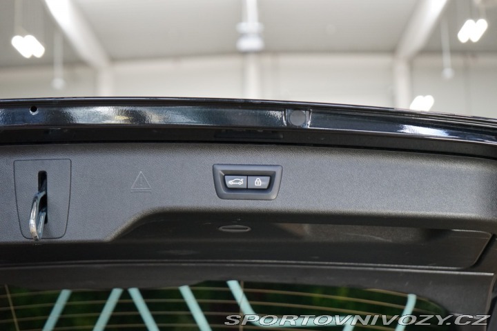 BMW 5 xDRIVE*TOURING*HUD*NEZ.TO 2021