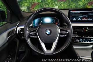 BMW 5 xDRIVE*TOURING*HUD*NEZ.TO 2021