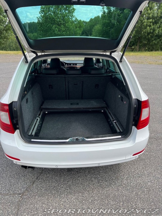 Škoda Superb 2,0 TDI 125 kW 2011