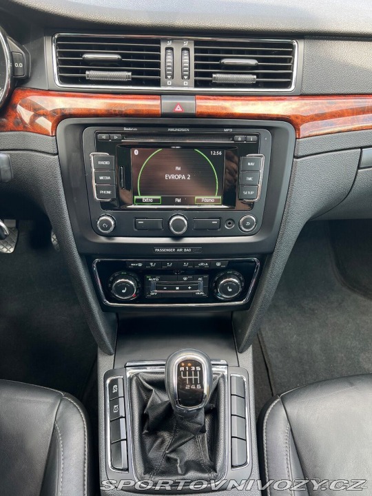Škoda Superb 2,0 TDI 125 kW 2011
