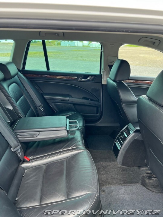 Škoda Superb 2,0 TDI 125 kW 2011