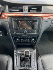 Škoda Superb 2,0   TDI 125 kW 2011