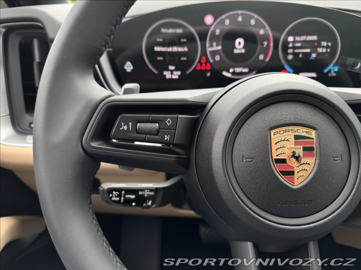 Porsche Cayenne E3 II Coupe Sport Chrono 2025