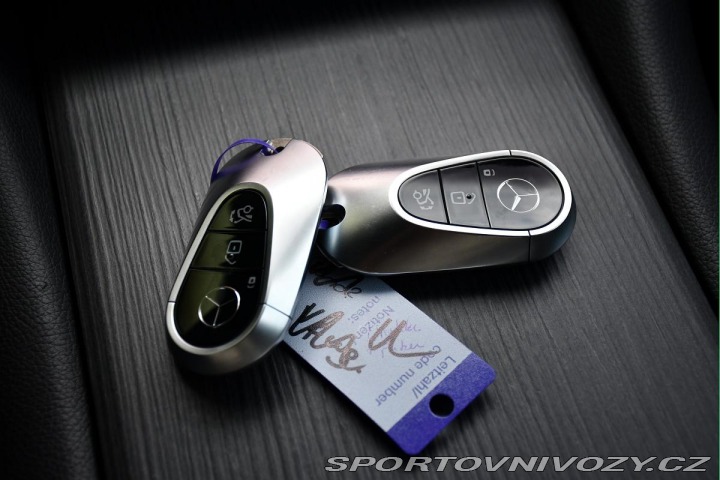Mercedes-Benz Ostatní modely EQS 500 4M SUV HYPERSCREEN ZÁ 2024