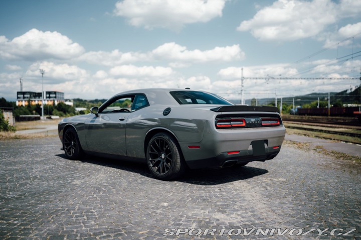 Dodge Challenger  2017
