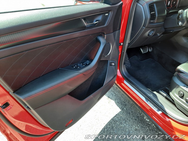 Škoda Kodiaq RS PANORAMA, NEZ.TOPENÍ 2021